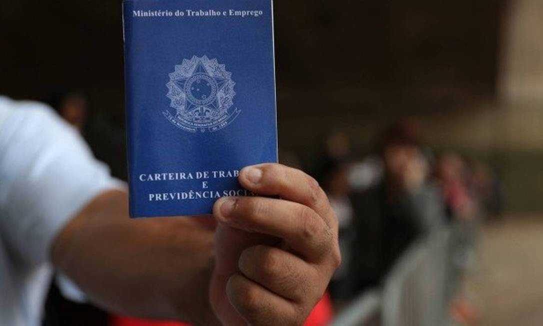 Redução de jornada com redução de salário pode ser de até 70% e durar até três meses